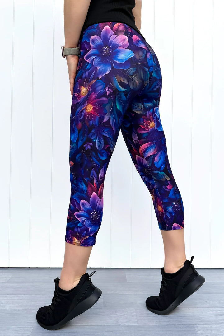 Obsidian Petal - Casual - Capri Leggings