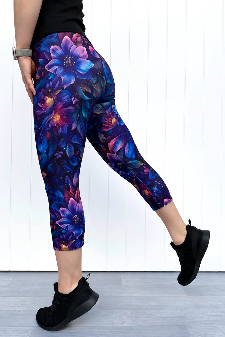 Obsidian Petal - Casual - Capri Leggings