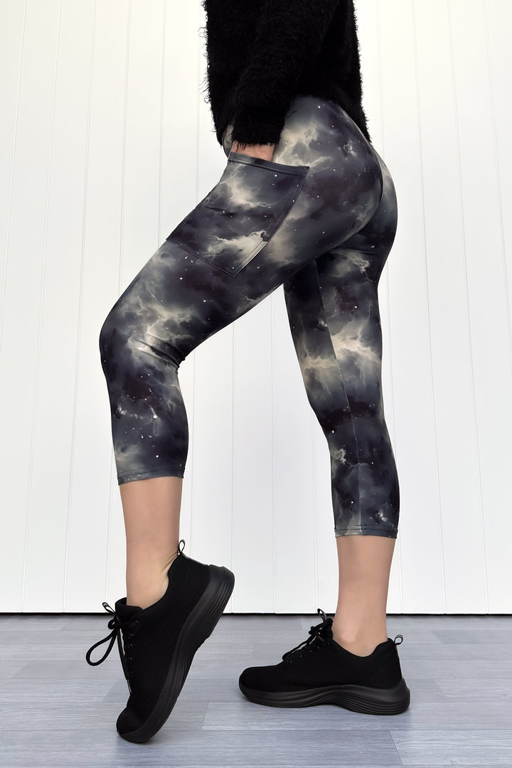 Galaxy Storm - Casual - Capri Leggings - Pockets