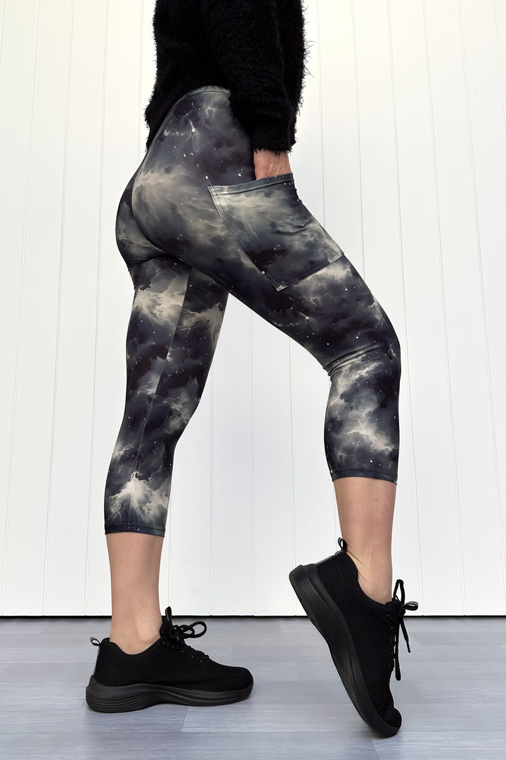 Galaxy Storm - Casual - Capri Leggings - Pockets