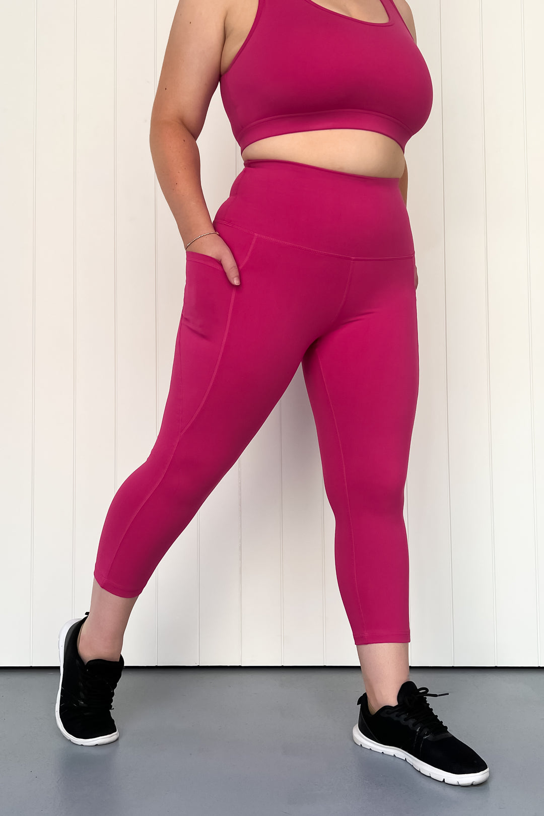 Fuchsia - Leg Pockets - Capri Leggings - Hybrid 2.0