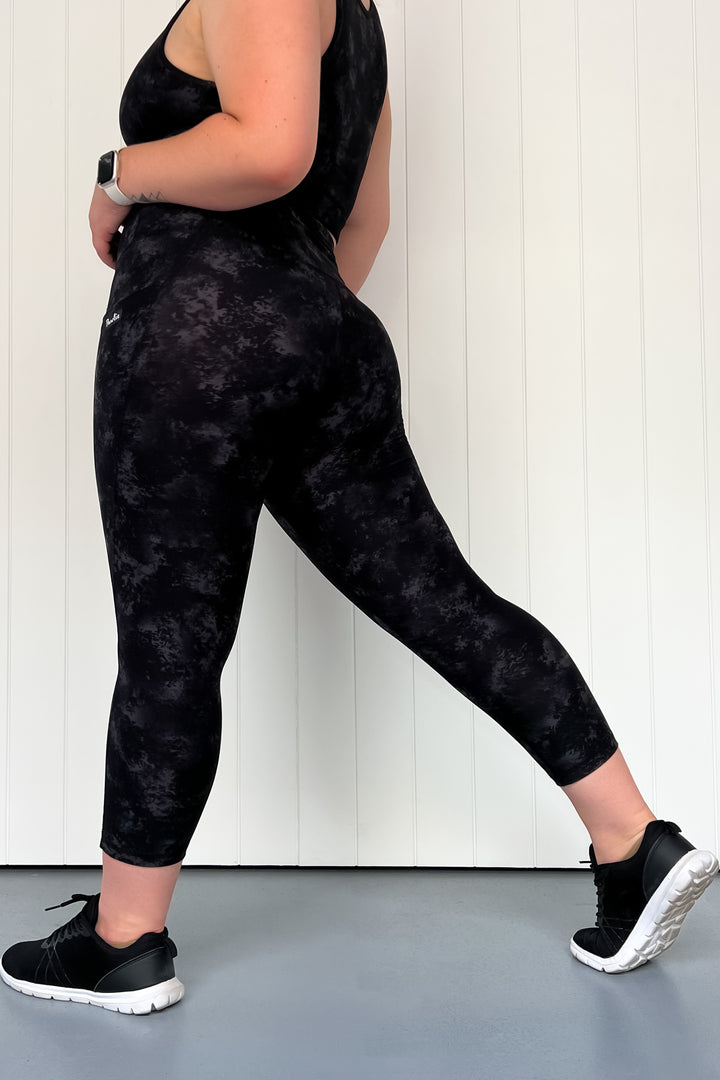 Inky - Leg Pockets - Capri Leggings - Hybrid 2.0