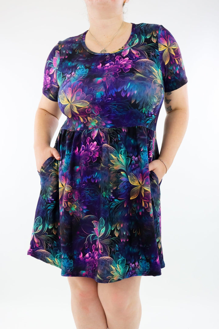 Spectral Garden - Mini Dress - Short Sleeve - Pockets