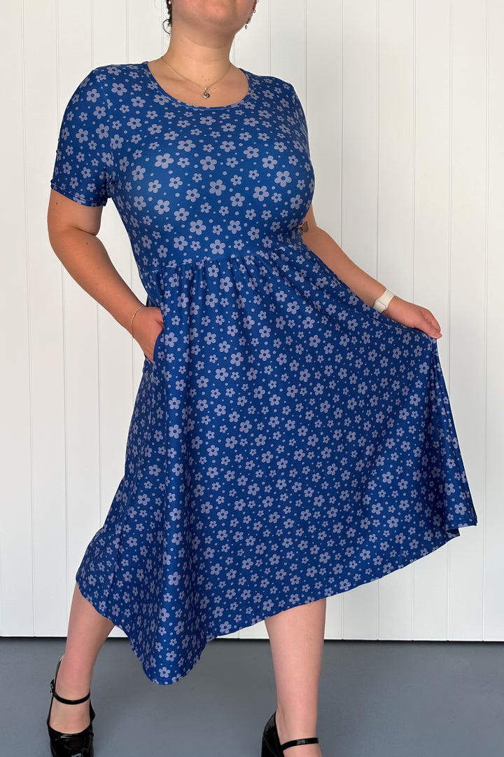 Navy Daisy Confetti - Midi Dress - Short Sleeve - Pockets