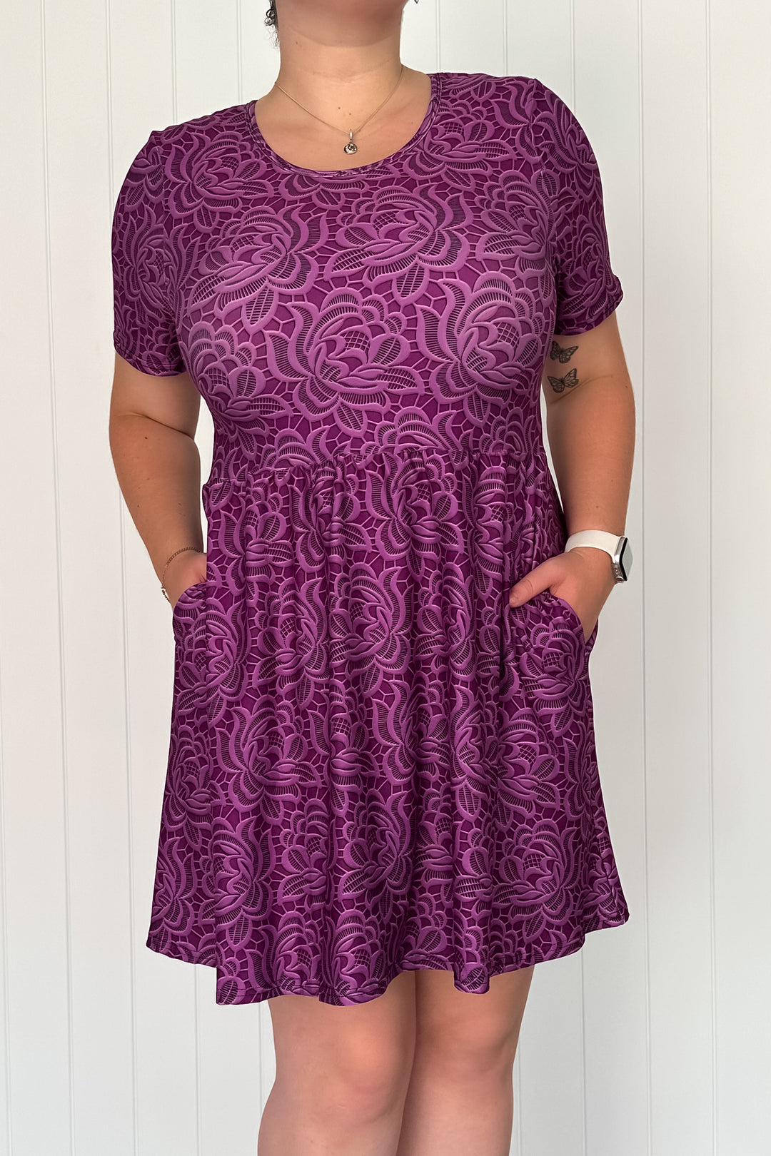 Lacy Plum - Mini Dress - Short Sleeve - Pockets