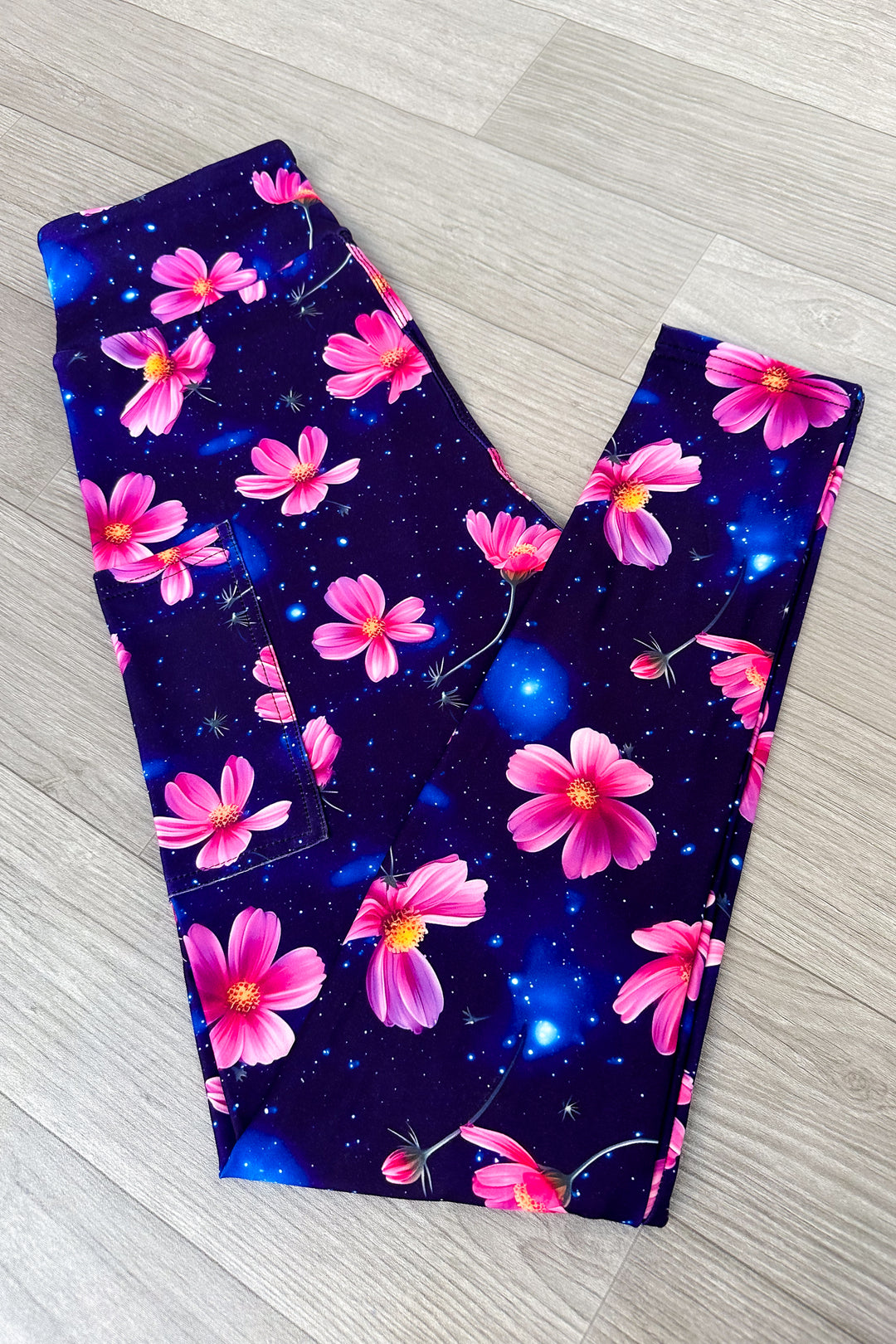 Cosmos Flower - Casual - Full Leggings - Pockets