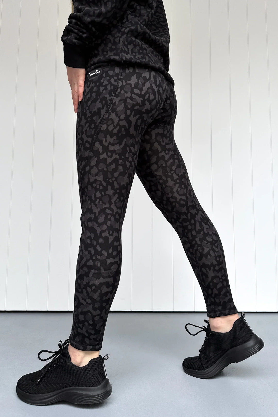 Black Panther - Fleece - Leg Pockets - Full Leggings (Imperfect)