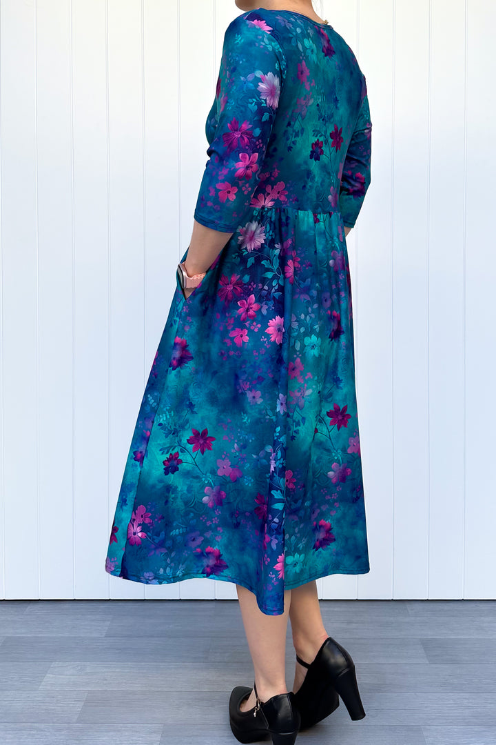 Ethereal Bloom - Midi Dress - 3/4 Sleeve - Pockets
