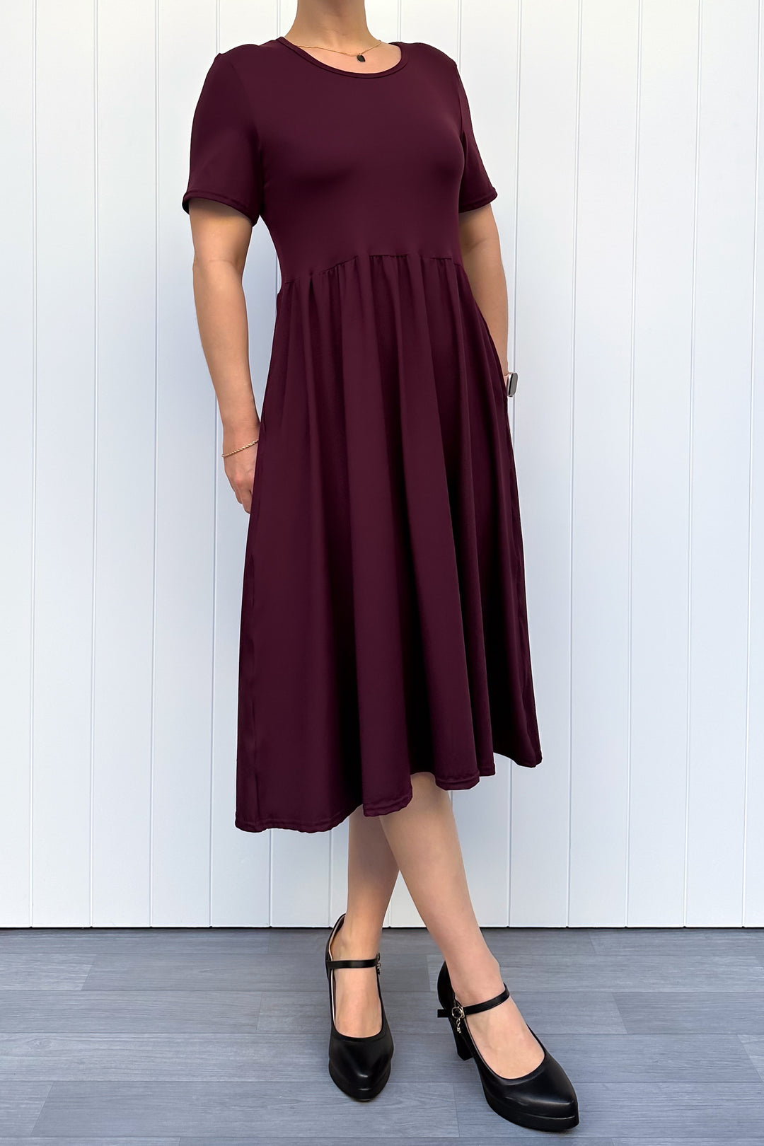 Plum - Midi Dress - Short Sleeve - Pockets