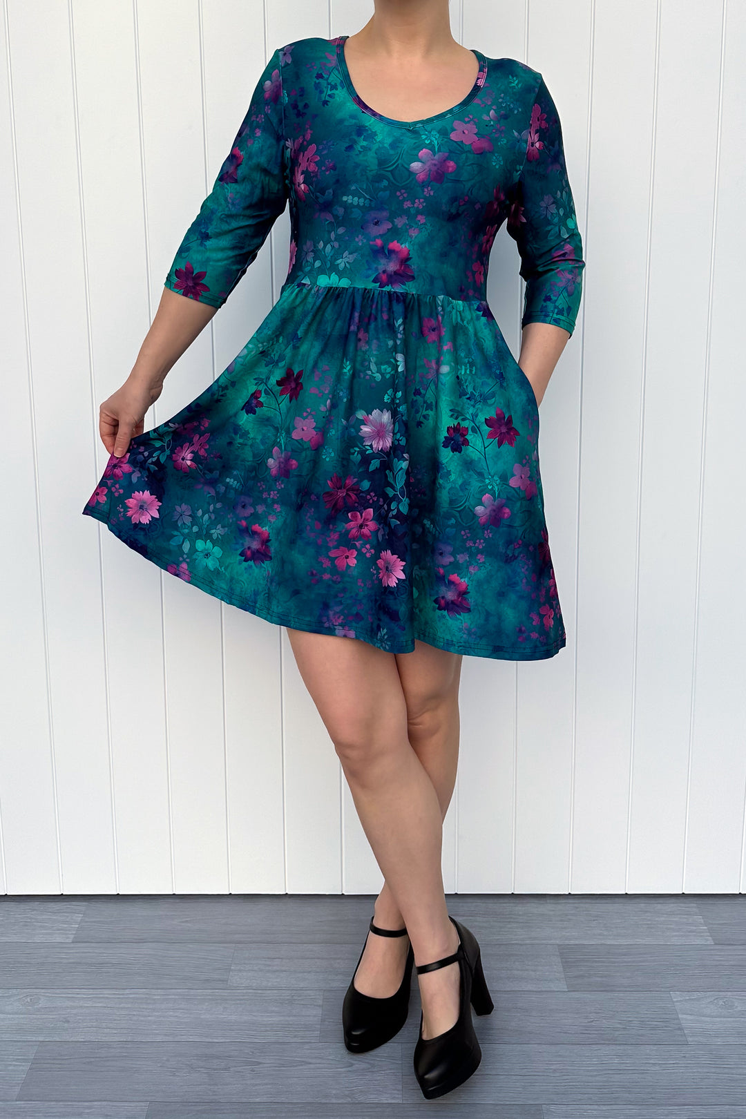 Ethereal Bloom - Mini Dress - 3/4 Sleeve - Pockets