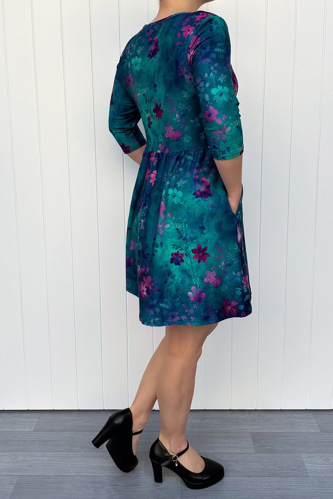 Ethereal Bloom - Mini Dress - 3/4 Sleeve - Pockets