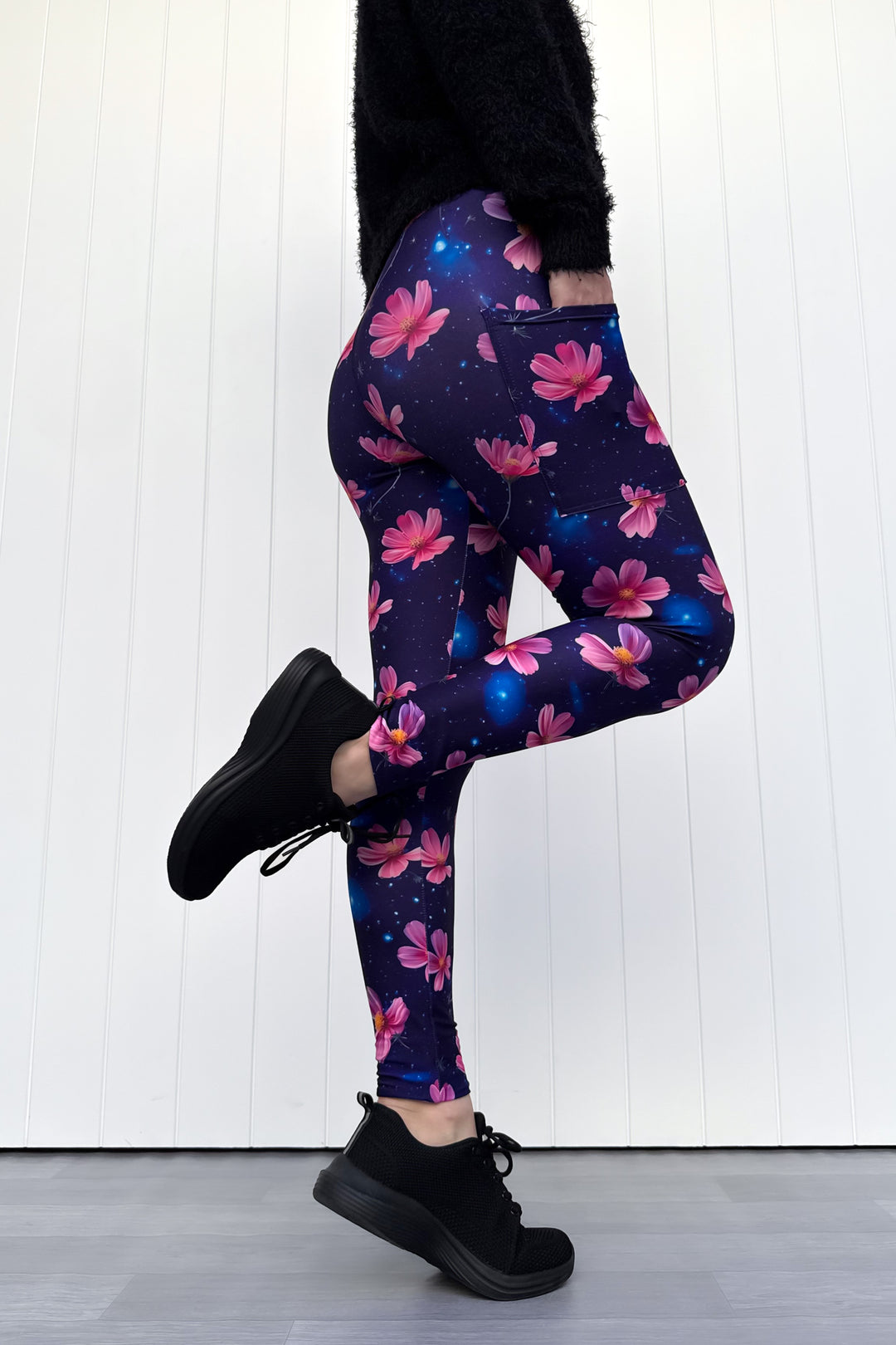 Cosmos Flower - Casual - Full Leggings - Pockets
