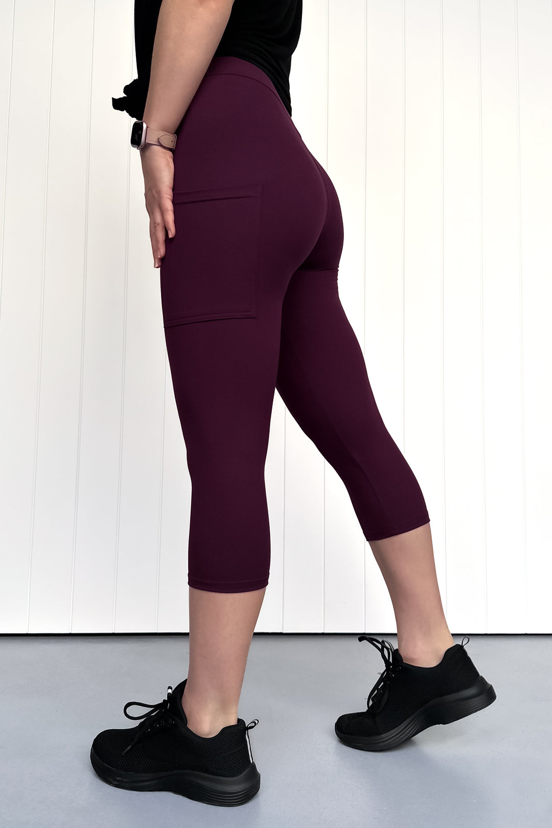 Plum - Casual - Capri Leggings - Pockets