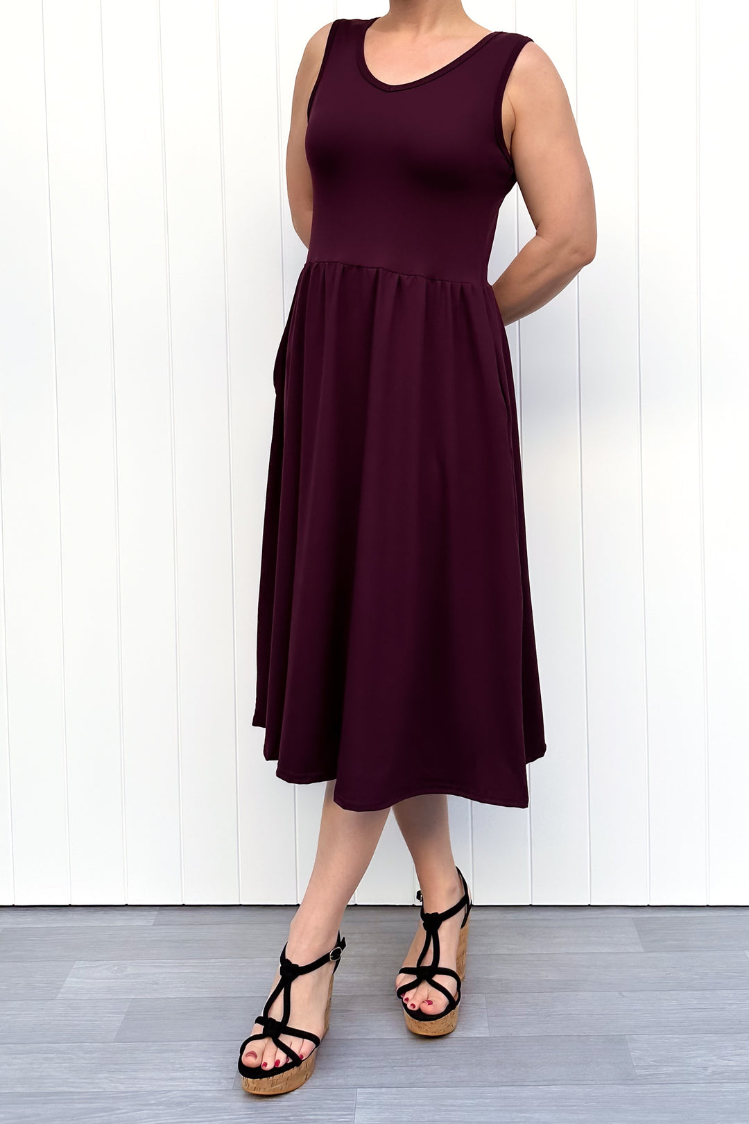 Plum - Sleeveless Midi Dress - Pockets