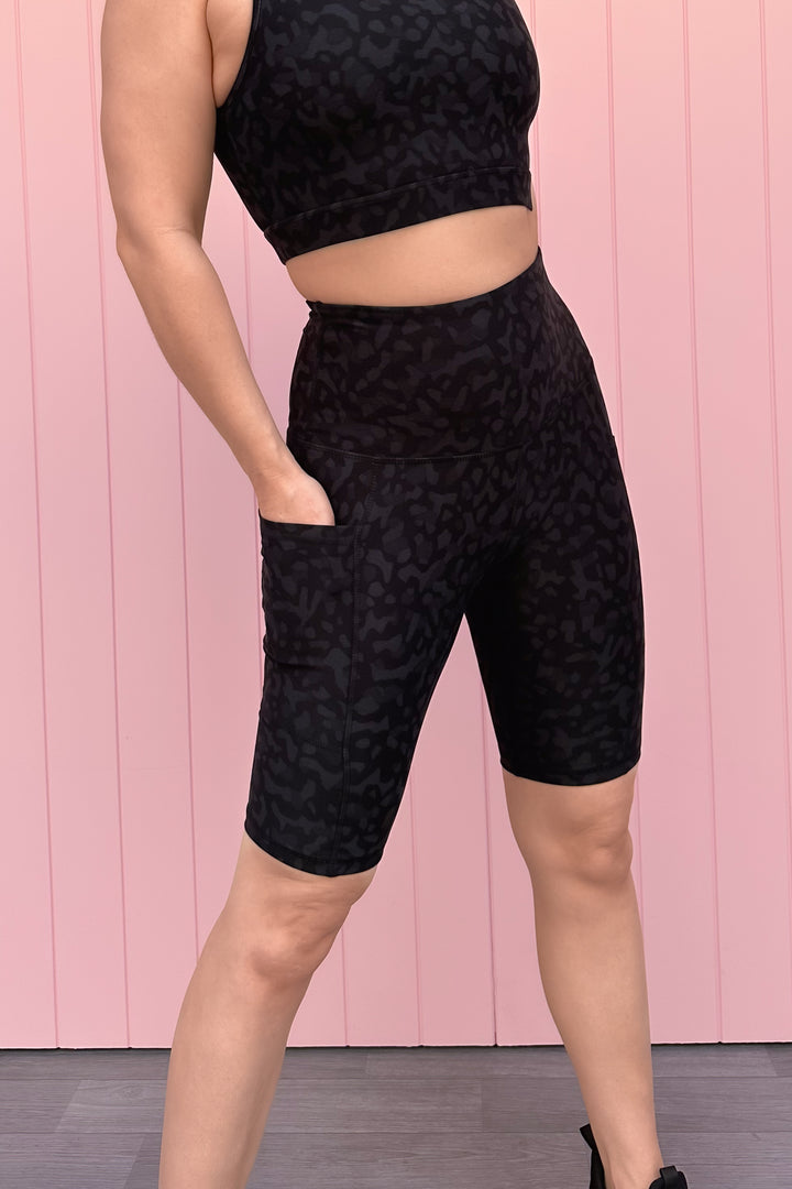 Black Panther - Leg Pockets - Long Shorts - Hybrid 2.0