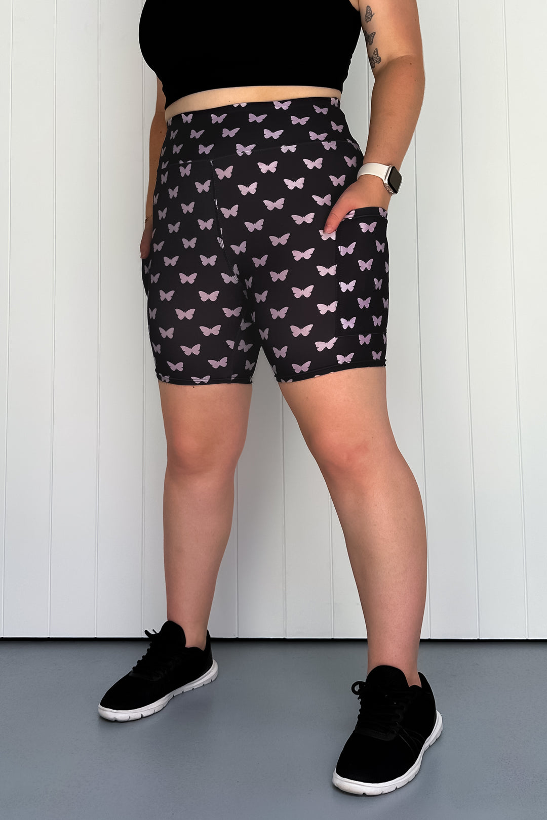 Butterfly Imprint - Casual - Mid Shorts - Pockets