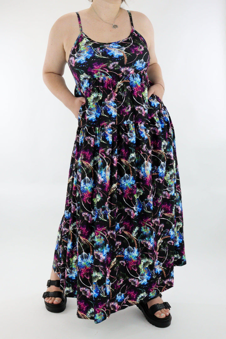 Dazzle Dandelion - Strappy Maxi Dress - Pockets - Pawlie