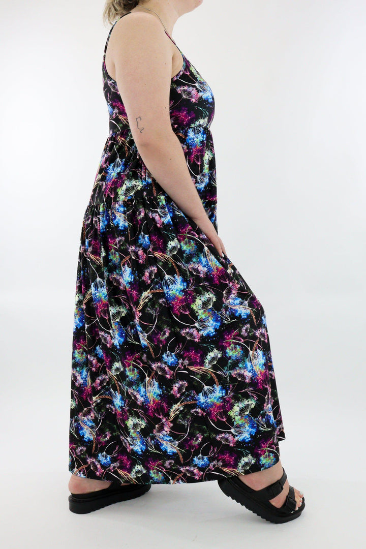 Dazzle Dandelion - Strappy Maxi Dress - Pockets - Pawlie