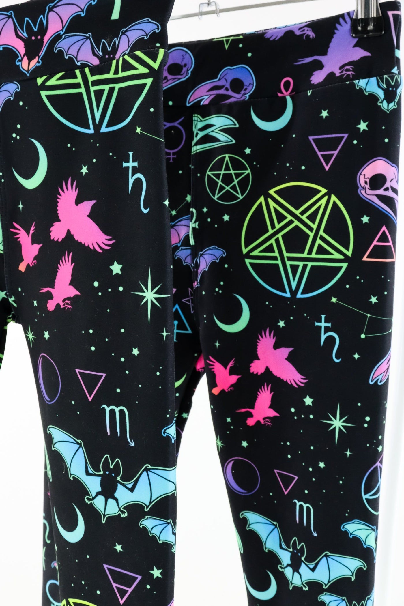 Witch Craft - Kids - Casual - Capri Leggings Casual Kids Leggings Pawlie   