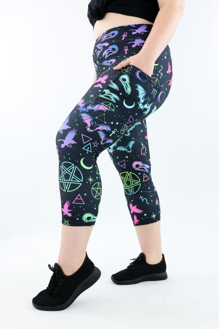 Witch Craft - Casual - Capri Leggings - Pockets Casual Capri Leggings - Pockets Pawlie   