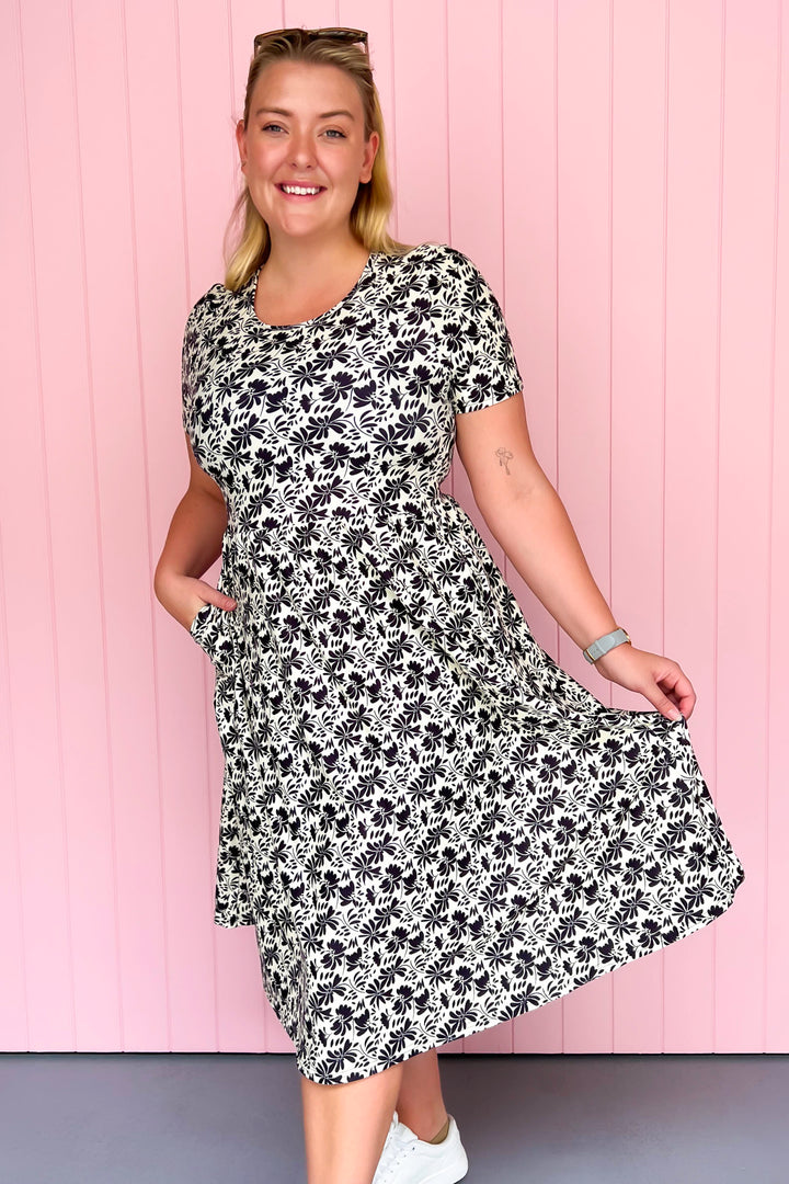 Ivory Onyx Blossom - Midi Dress - Short Sleeve - Pockets