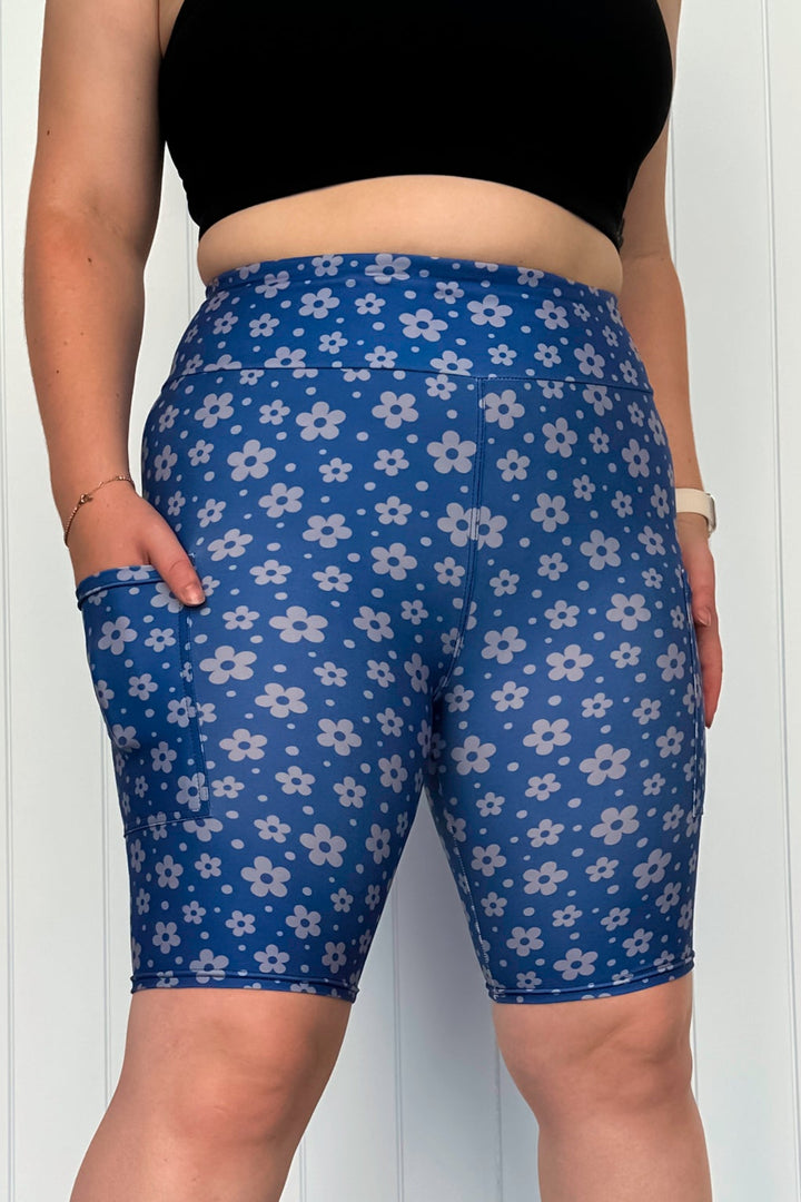 Navy Daisy Confetti - Casual - Long Shorts - Pockets
