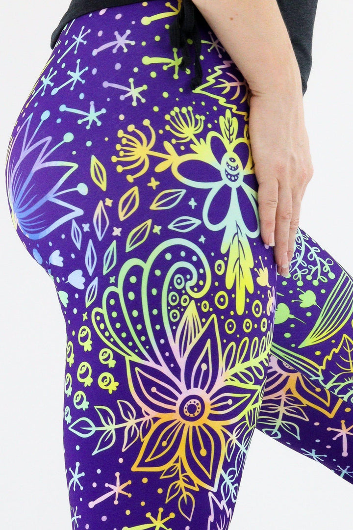 Vibrant Florals - Casual Capri Leggings Casual Capri Leggings Pawlie   