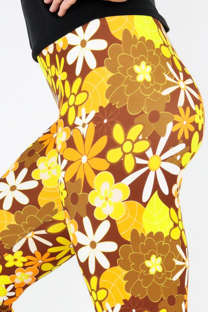 70s Flower - Casual Capri Leggings Casual Capri Leggings Pawlie   