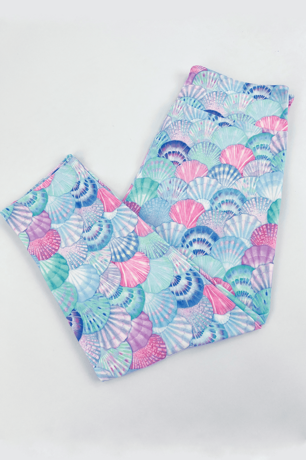 Seashells - Casual Capri Leggings Casual Capri Leggings Pawlie   
